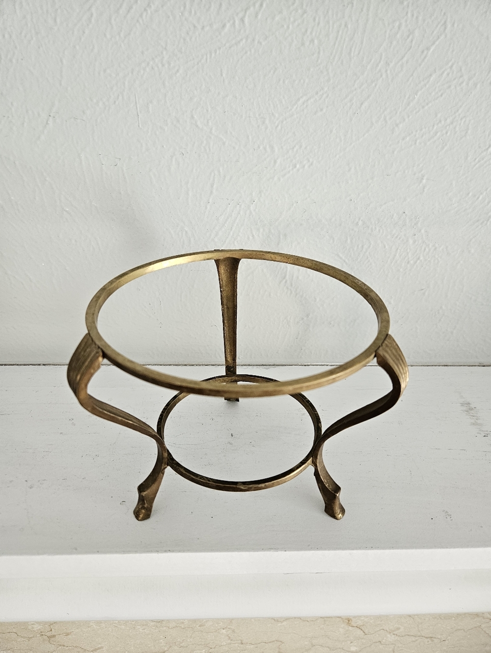 Vintage Brass Decorative Plant Holder/Stand - Picture 7 of 7